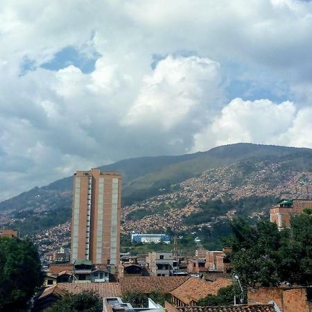 Habitacion Cerca Al Centro Medellin Luaran gambar